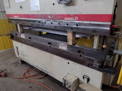 90 TON X 8' CINCINNATI MODEL 90CBX6 HYDRAULIC PRESS BRAKE: STOCK #16451