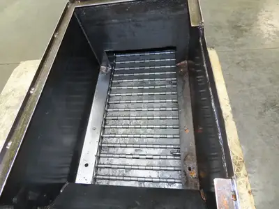 Enomoto Hinge Belt CNC Chip Conveyor 15"x 62" Infeed 40" Discharge 220V 3PH