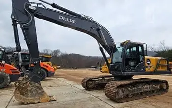 USED 2023 Deere 250P-TIER