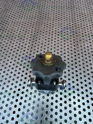 USED ITT PURE FLO 5-316L-RA25MAX DIAPHRAGM VALVE W/ 1/2" SANITARY FITTING