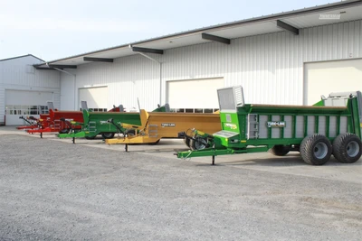 New | in-Stock 2026 TUBELINE NITRO 275RS Manure Spreaders Pennsylvania US | Zimmerman Farm Service #1410451