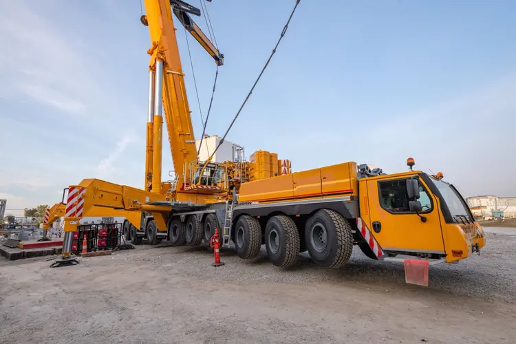 Used LIEBHERR LTM 1750-9.1 Rough Terrain Cranes Texas US | Uriquip #1421028