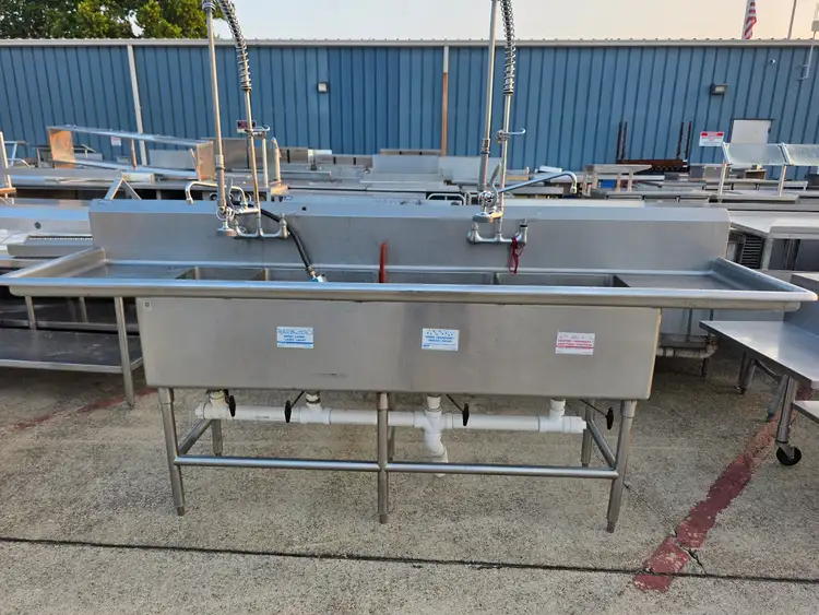 Used Southern Stainless Used 108" Stainless Steel 4 Compartment Sink with Sprayers and Twist Drains - FG9 - SS403 Sinks Illinois US | Falcon Restaurant Supply #1373527