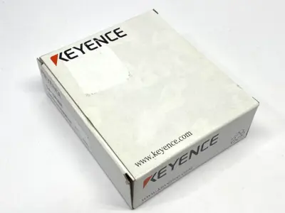 USED KEYENCE FLEX-RESISTANT EXTENSION CABLE 3M