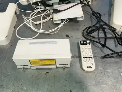Used EPSON BRIGHTLINK PRO 1450UI Commercial Audio/Visual Equipment Ohio US | HGR 24 #1415129