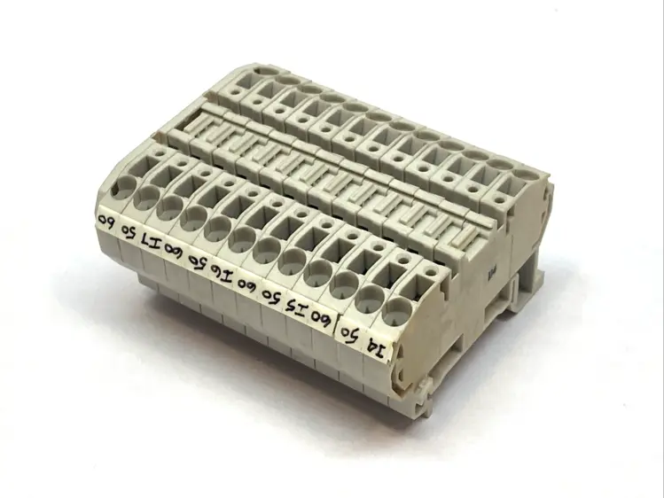 Used Entrelec Terminal Block LOT OF 12 Terminal Blocks Michigan US | Maverick Industrial Sales #1398873