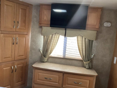 Used 2007 MAKO 29 FRBW Campers, Caravans, Motorhomes Michigan US | Miedema Asset Management Group #1437549