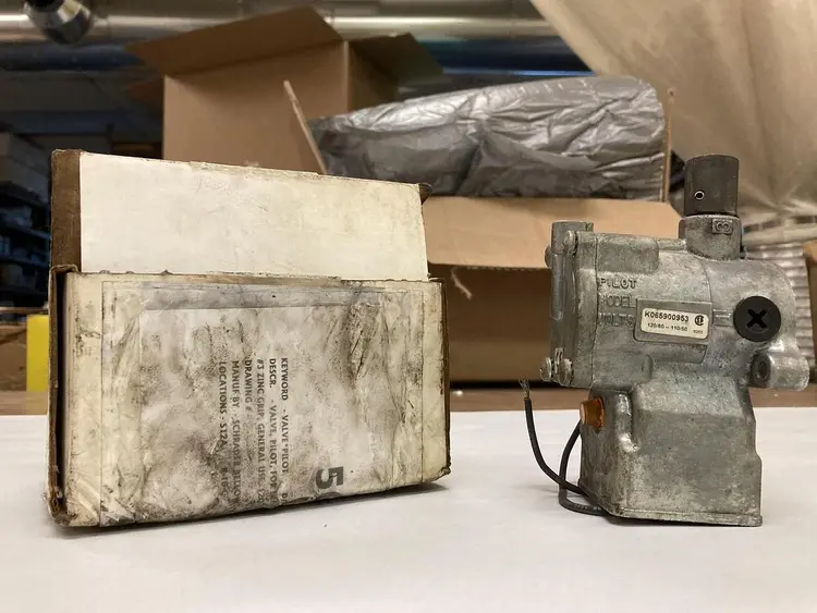 Used PARKER QC200507-K065900953 Solenoid Valves Ohio US | Surplus Asset Holdings #1246565