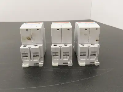 Fuji Electric CP30FM-2P001 Circuit Breakers 250VAC 125VDC 1A 2-Pole Lot of 3