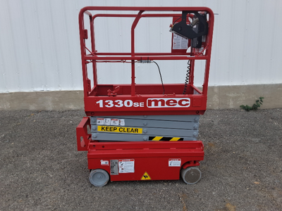 USED 2017 MEC 1330SE