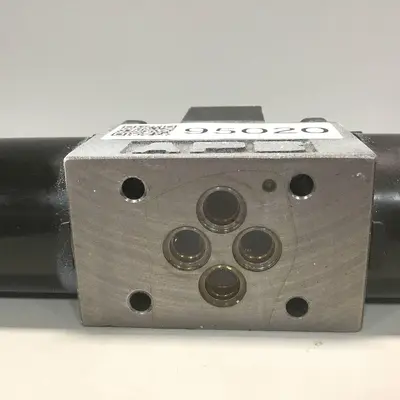 USED TOKIMEC DG4V-3-6C-M-P7-H-7-52