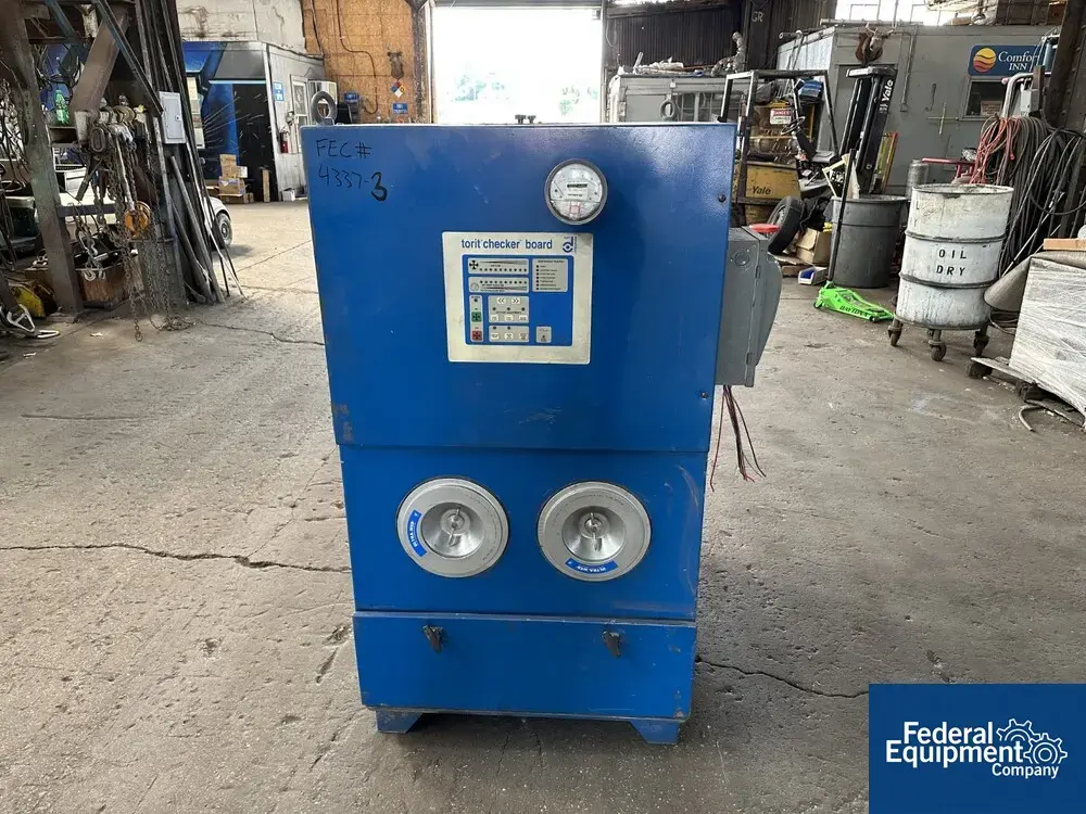 USED Torit 206 Sq Ft Torit Down Flo Dust Collector Model SDF2