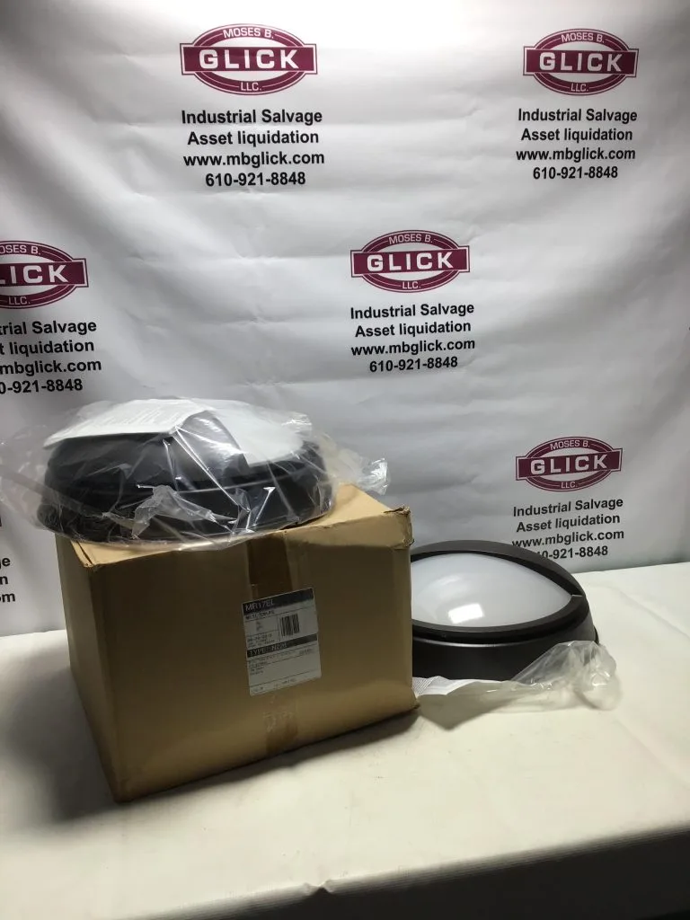 Kenall 17 3/4″ Hall Sconce Lights; MR17EL116267; Type N226; 2 Bulb Style -NIB