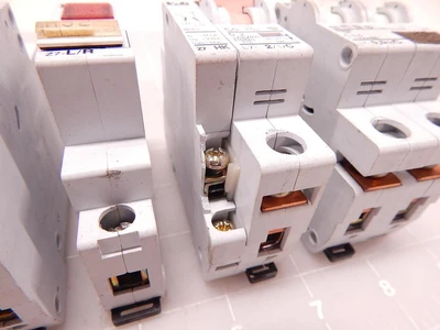 Used F&G _UNKNOWN_ Circuit Breakers Texas US | OCO Industrial #1690205