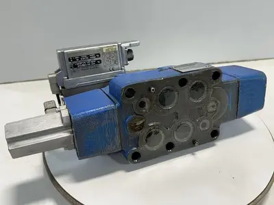 USED BOSCH 0 811 404 615