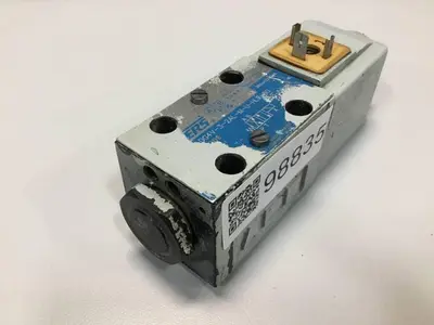 USED VICKERS DG4V-3-2AL-M-U-HL7-60