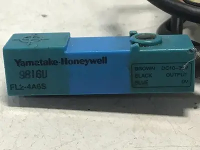 USED YAMATAKE FL2-4A6S