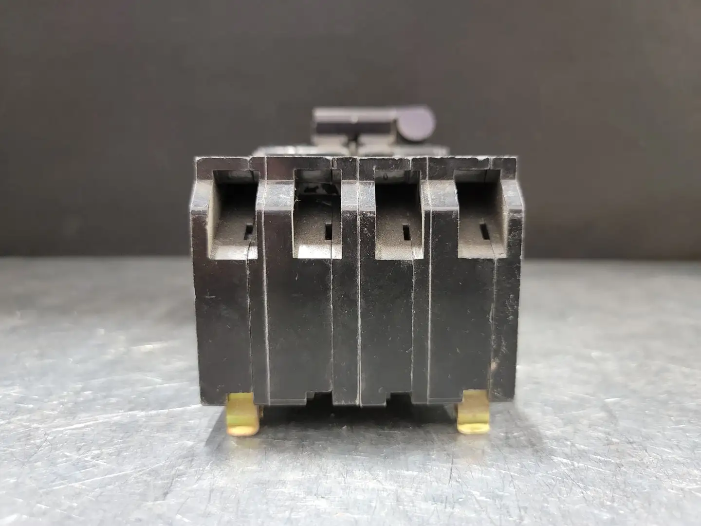 USED SQUARE D Q12150