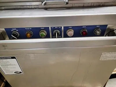 LVO FL-14E Front Load Pan Washer | Harvest Equipment and Fabrication Inc (5)