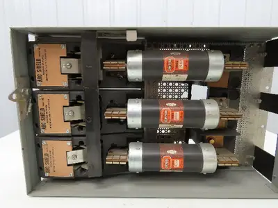 GE THPS365 Fusible Panelboard Disconnect Switch QMR 400A 600V 3 Pole