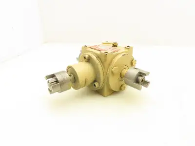 Hub City 0220-21101 M3 Right Angle Gear Drive 1:1 Reducer 5/8" Dual Shaft