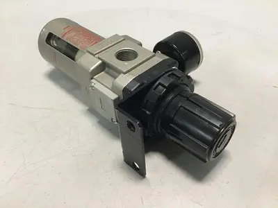 USED SMC AW30-N03-Z