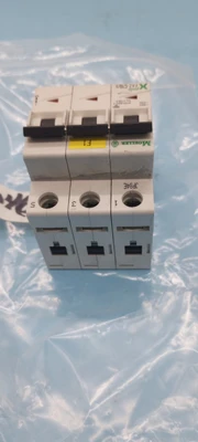 Used Moeller Moeller FAZ-C10/3-NA 3-Pole 10-Amp Circuit Breaker 277VAC, 96VDC Circuit Breakers Arizona US | ASSET CONVERSION SPECIALISTS, INC. #1181222