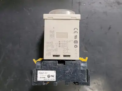 USED OMRON H3CR