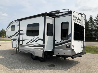 Used 2023 FOX MOUNTAIN 235RLS Campers, Caravans, Motorhomes Michigan US | Miedema Asset Management Group #1372976
