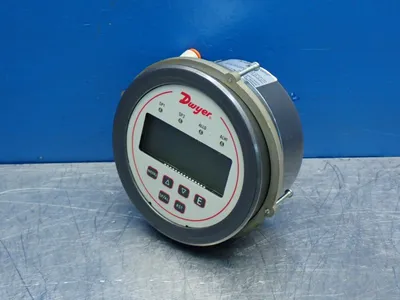 USED DWYER DH3006