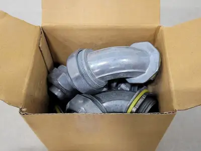 NEW THOMAS & BETTS CI6708