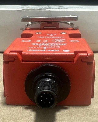 NEW Allen-Bradley 440K-T11410