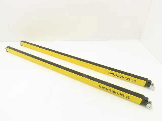 Schmersal SLC440COM-ER-0890-14 Safety Light Curtain Transmitter & Receiver Set
