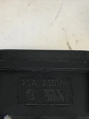 NEW 1601 16A, 250V  BLACK (LOT OF 25) FAST SHIPPING!