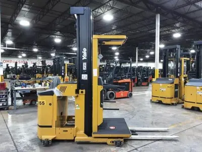 USED 2023 YALE OS030