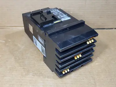 NEW SQUARE D JLA36200