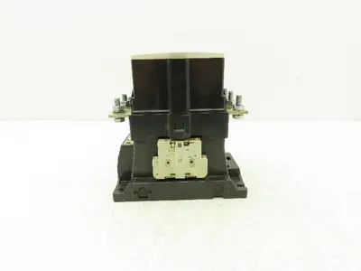Siemens 3TF52 Motor Starter IEC Contactor 3Ph 1000V 150Hp 200A Coil 240V