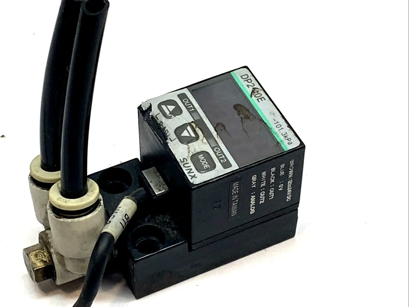Used Sunx Digital Vacuum Pressure Sensor 12-24VDC Pressure Switches Michigan US | Maverick Industrial Sales #1406480