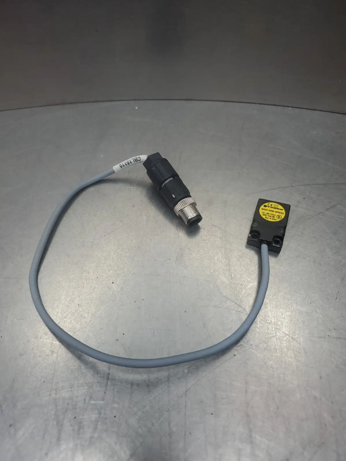 Turck Bi5U-Q08-AP6X2 Sensor 10-30VDC w/Quickon AWG 26-22 Connector. 5E-33/1