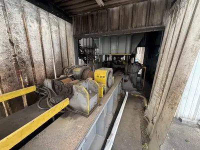 2000 TON HEAVY DUTY 4-POST HYDRAULIC PRESS, USED FOR STRAIGHTENING PIPE & BAR: YOBRO #25137