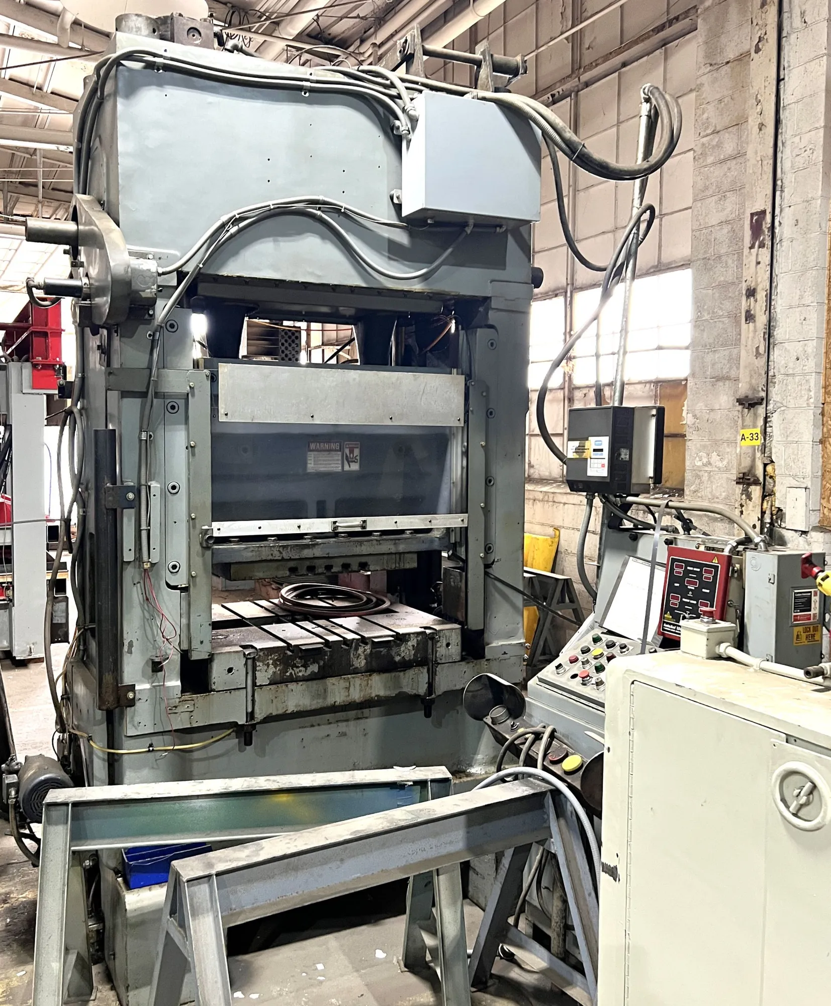 USED 1970 BLISS BLISS HP2-150-42-36 PRESS