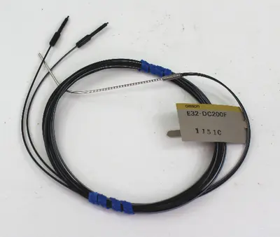 NEW OMRON E32-DC200F