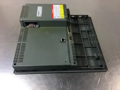 Schneider XBTFREQ3950G1 Panel-Powers Up Fine-Cracked-Selling For Boards Inside