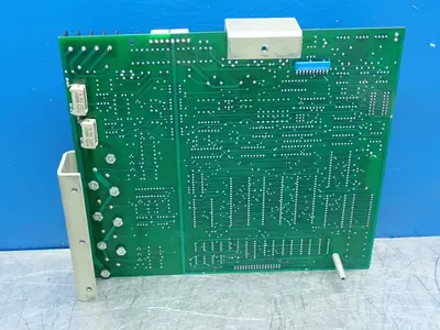 USED HAAS AUTOMATION 323051E