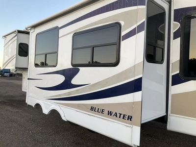 Used 2007 MAKO 29 FRBW Campers, Caravans, Motorhomes Michigan US | Miedema Asset Management Group #1437549
