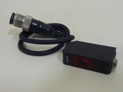 USED KEYENCE CORP PZ-M53P