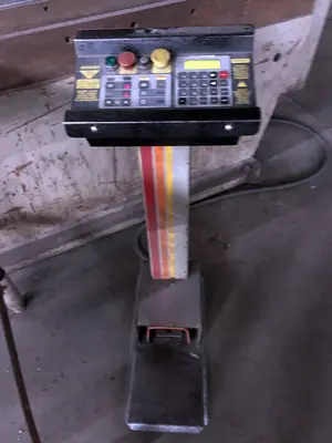 Used 2000 ACCURPRESS 717512 Press Brakes Illinois US | Machinery Marketing International #1283691