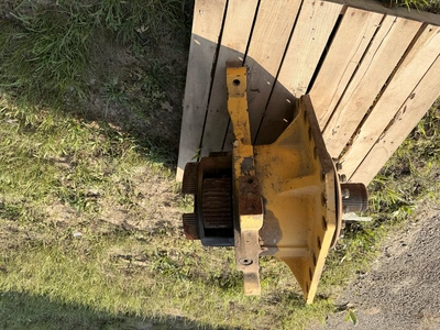 Used JOHN DEERE 672G TRANSMISSION DIFFERENTIAL -REQUIRES REPAIR. Construction Equipment Parts Michigan US | Miedema Asset Management Group #1414360