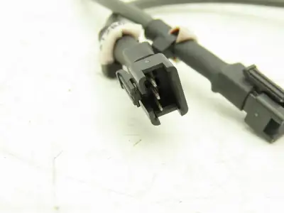 Omron TL-W5MC1 Inductive Proximity Sensor 3 Wire Lot of 4