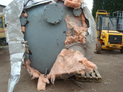 18500L M/S Gls Vertical Enclosed Tank